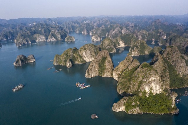 Foreign media praises Lan Ha Bay as one of earth’s most stunning seascapes